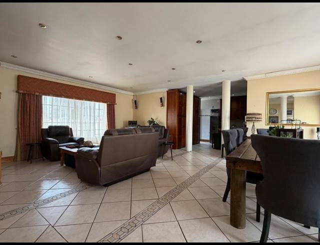 4 BEDROOM HOUSE FOR SALE IN STANDERTON CENTRAL
